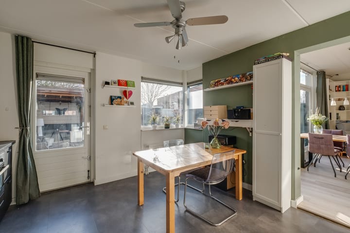 Foto 19 van Dirk Schäferstraat 14