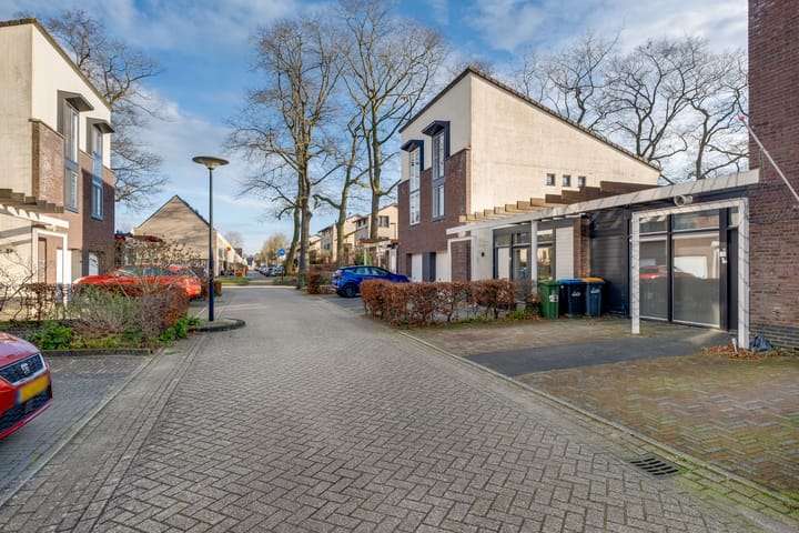 Foto 44 van Dirk Schäferstraat 14