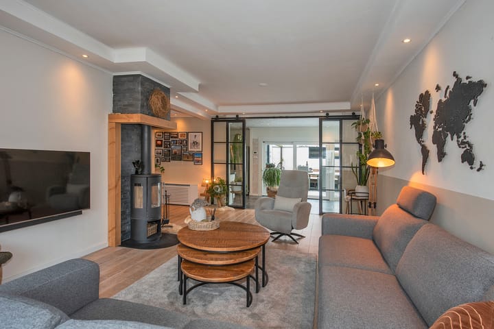 Photo 2 of Meidoornhof 33