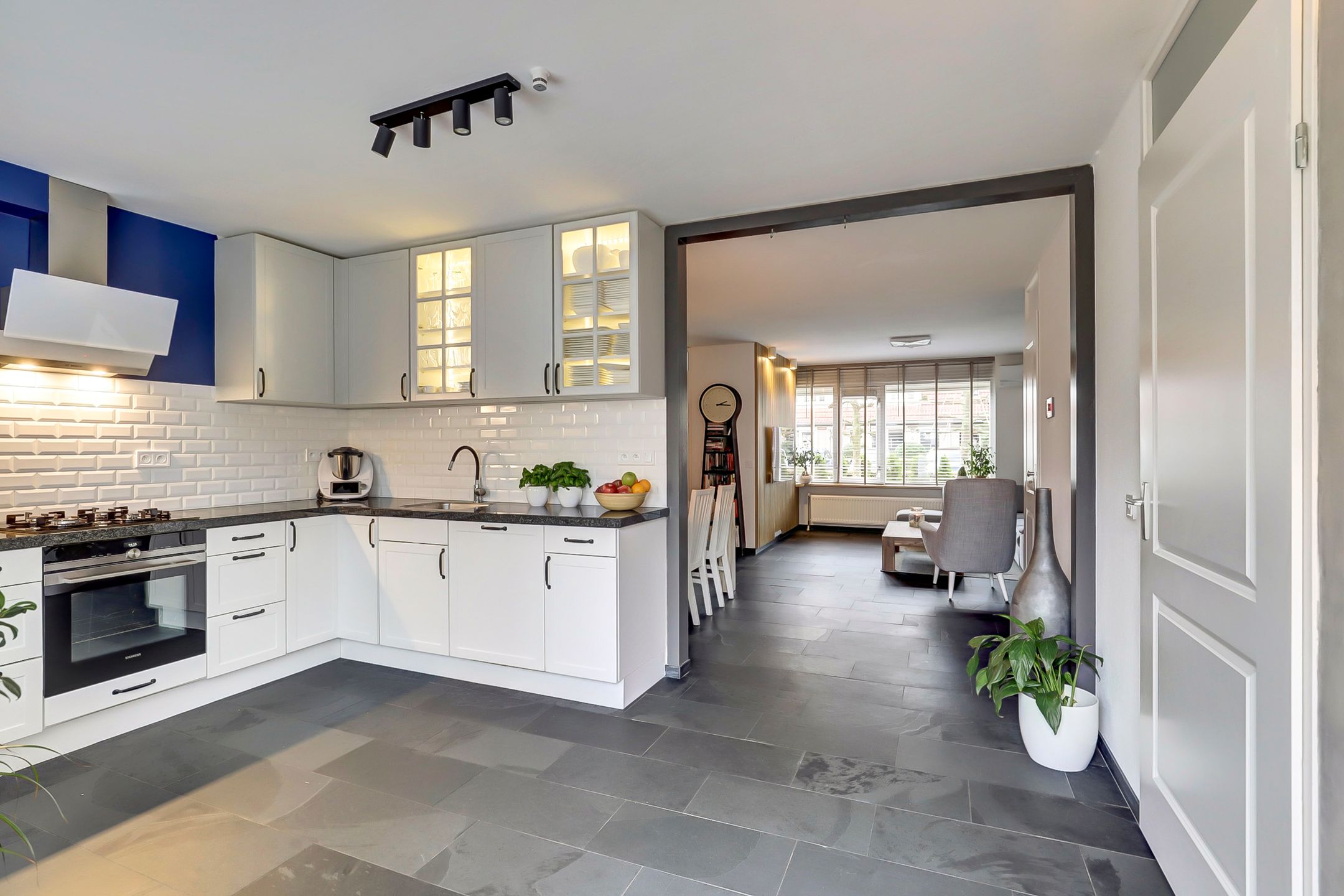 Photo 15 of S. Abrahamsestraat 35