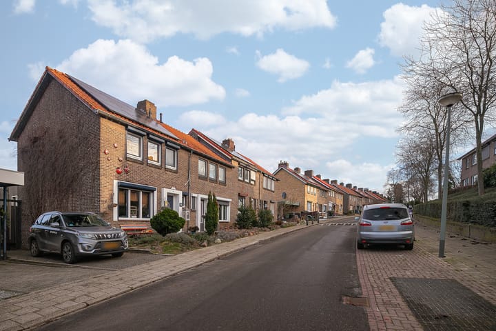 Photo 33 of Constantijn Huygensstraat 69