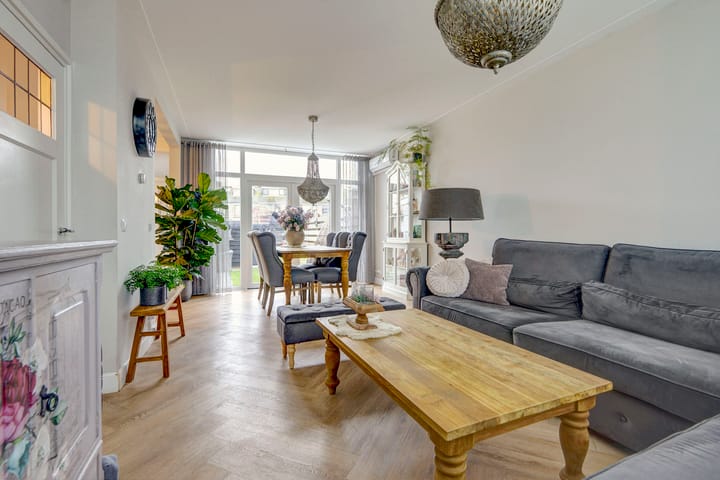 Foto 15 van Aletta Jacobslaan 62