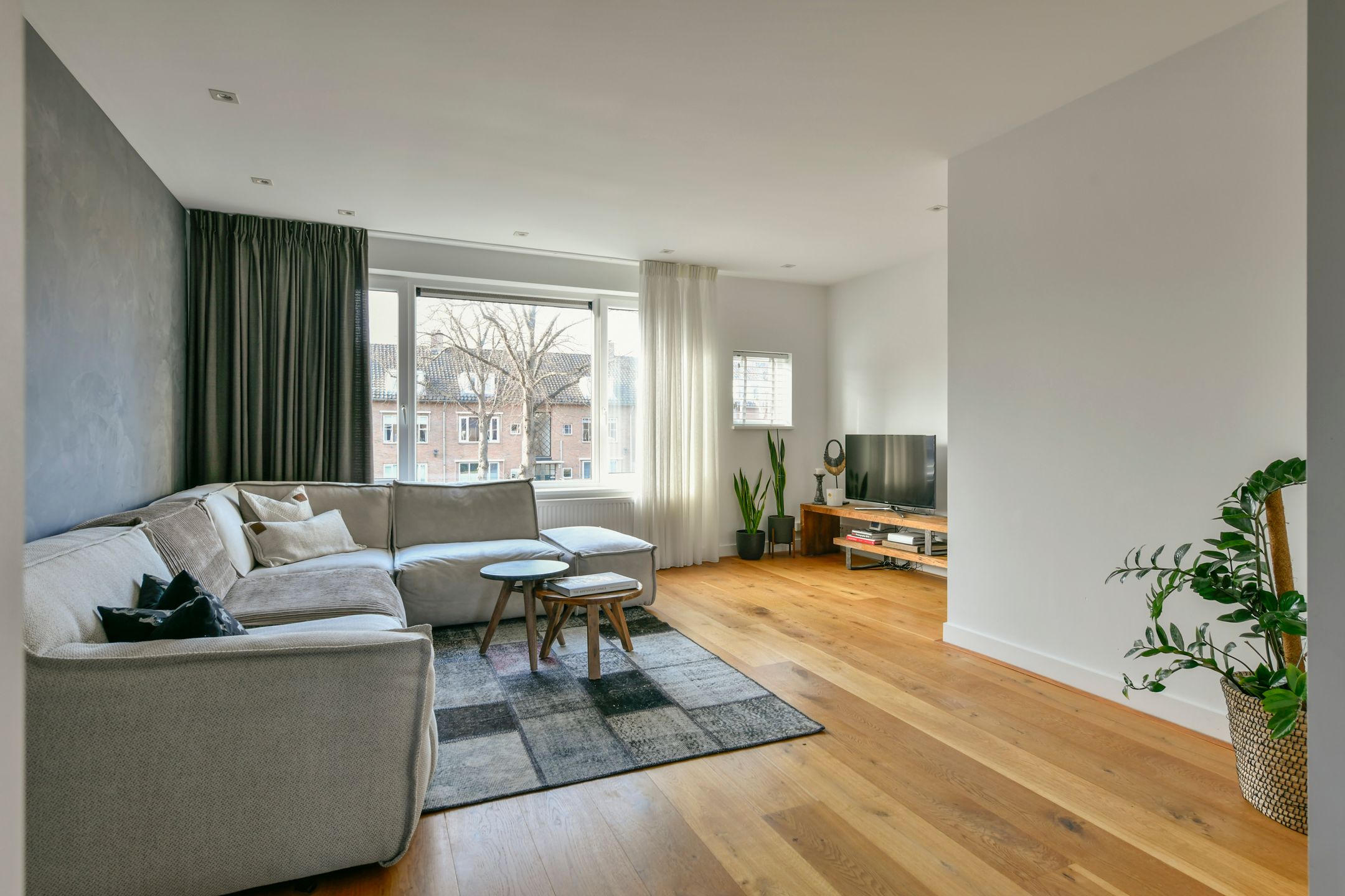 Buying a house in The Netherlands., Rembrandtweg 378