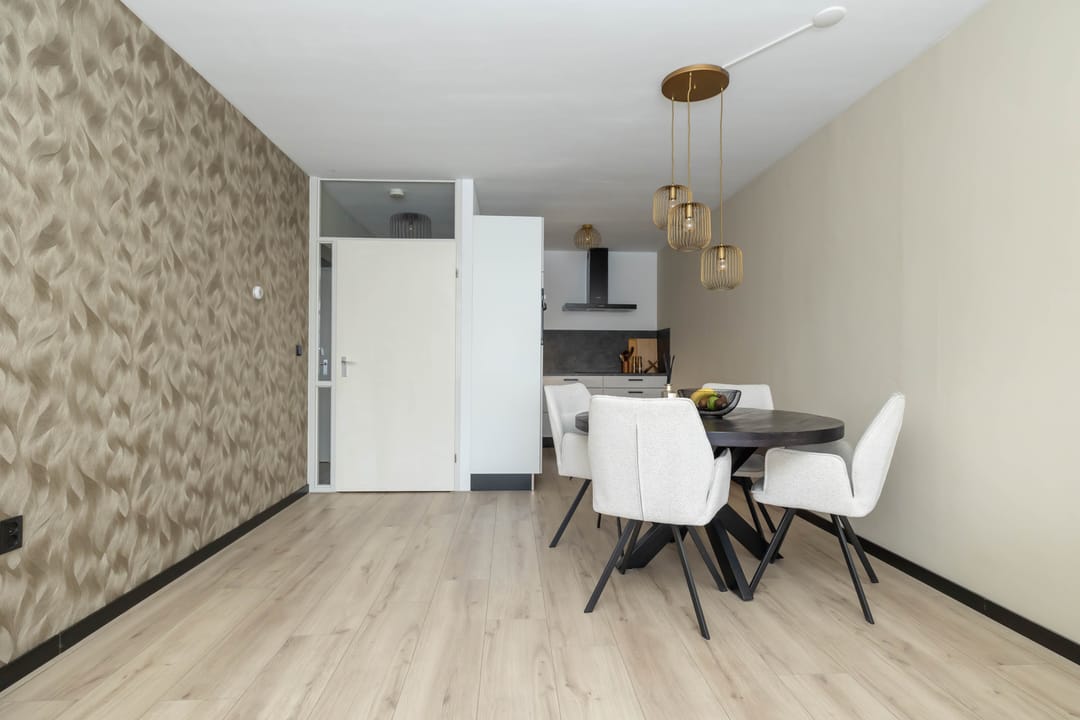 Photo 16 of Jennerstraat 58