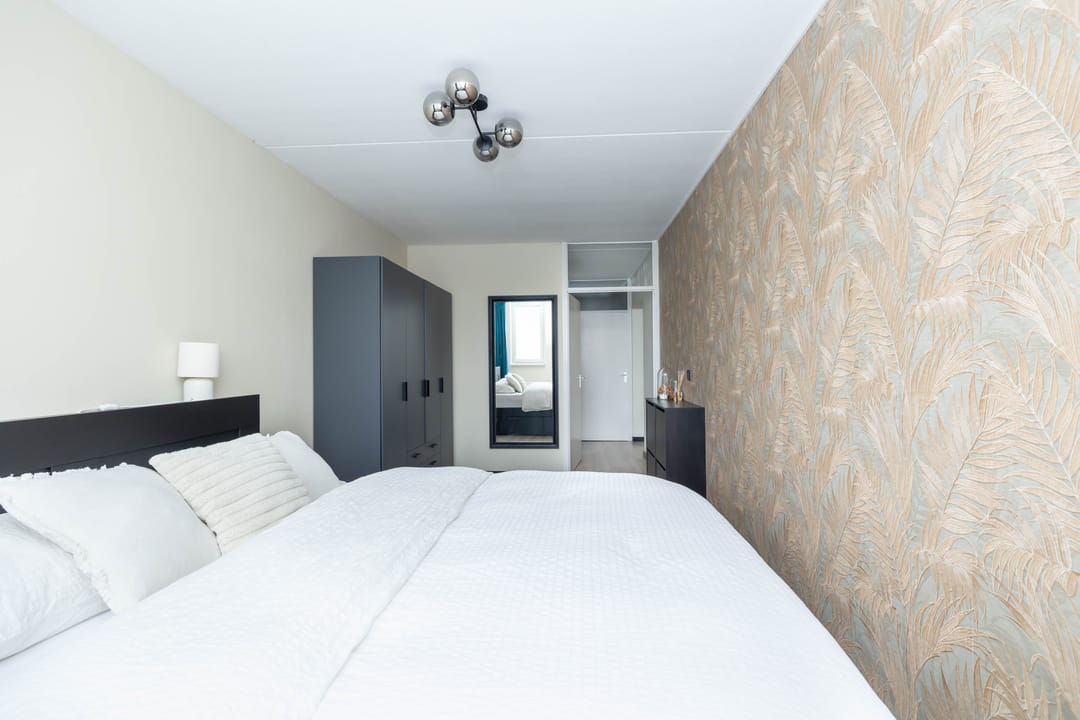 Photo 32 of Jennerstraat 58