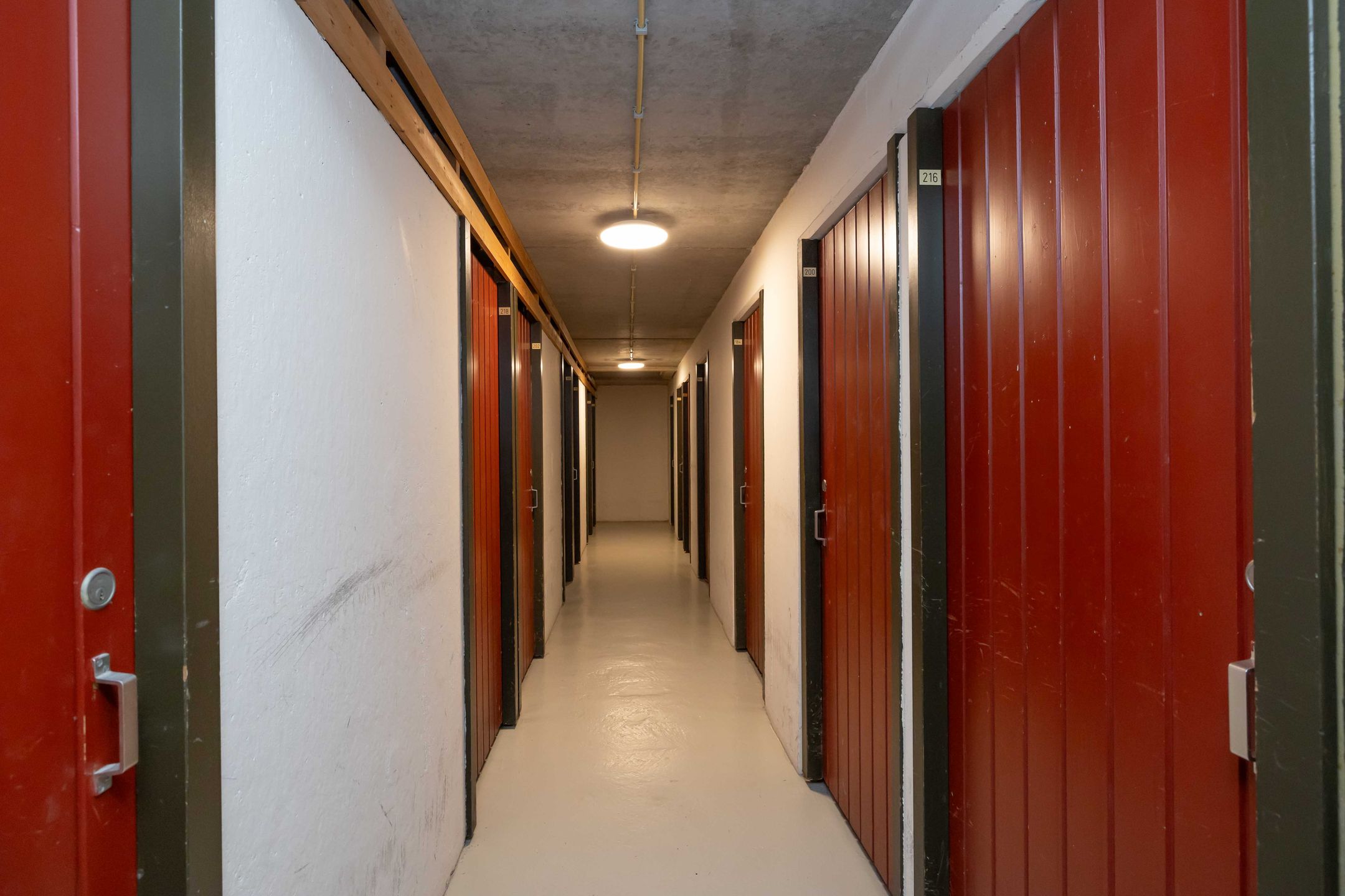 Photo 36 of Jennerstraat 58