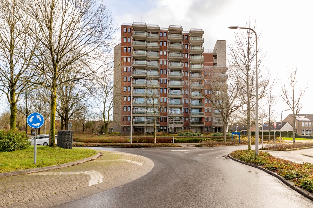 Photo 43 of Jennerstraat 58