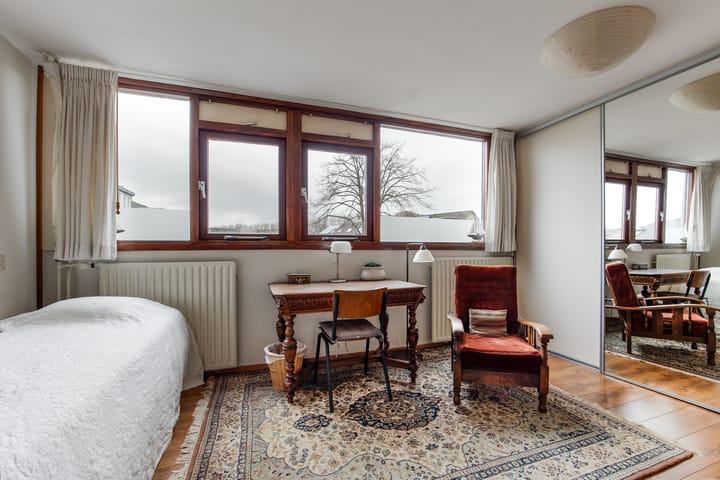 Foto 13 van Cosmeaduin 32