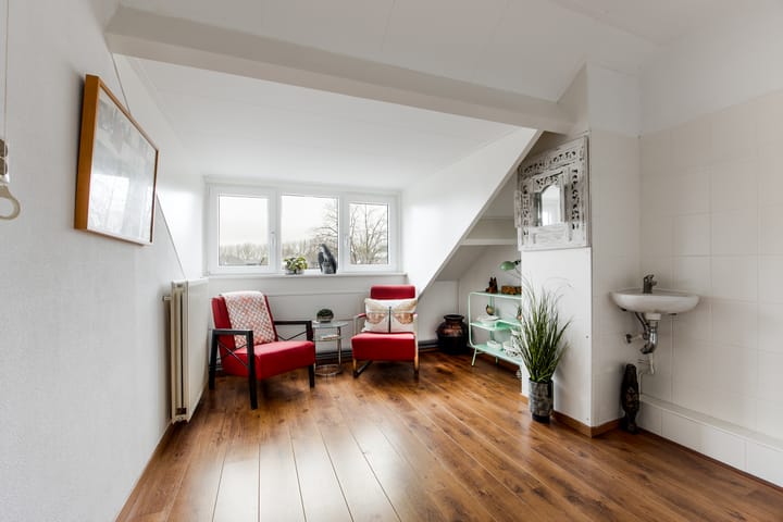 Foto 18 van Cosmeaduin 32