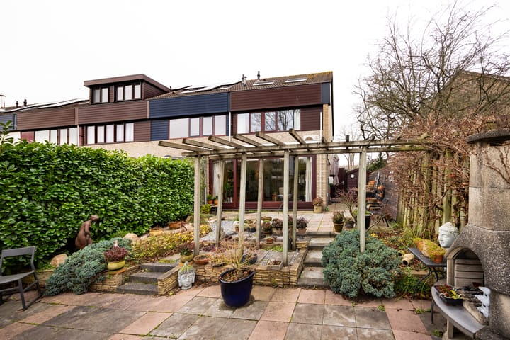 Foto 27 van Cosmeaduin 32