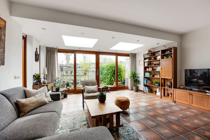 Foto 5 van Cosmeaduin 32