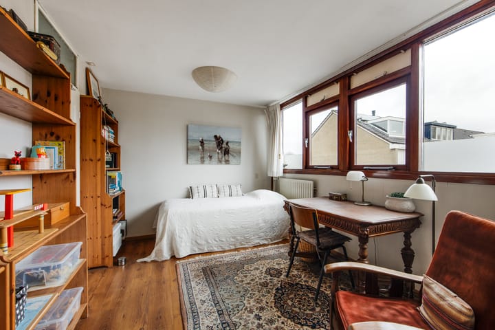 Foto 14 van Cosmeaduin 32