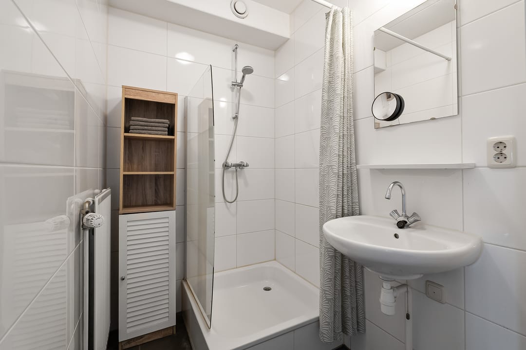 Photo 22 of Molengang 228