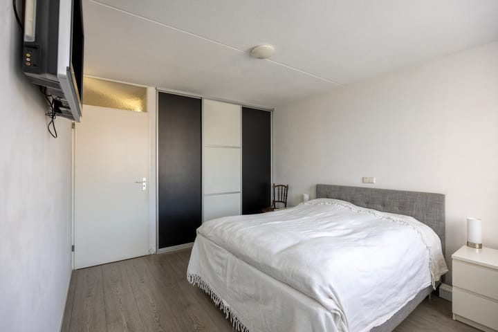 Photo 22 of Kleefstraat 40