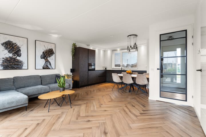 Foto 16 van Michael Faradaystraat 82