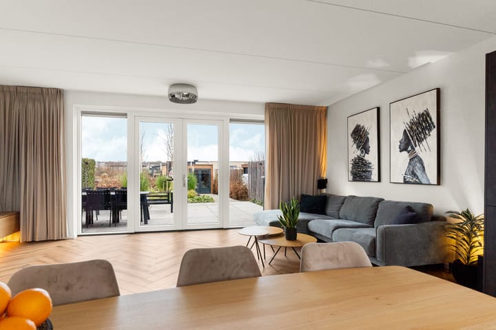 Foto 21 van Michael Faradaystraat 82