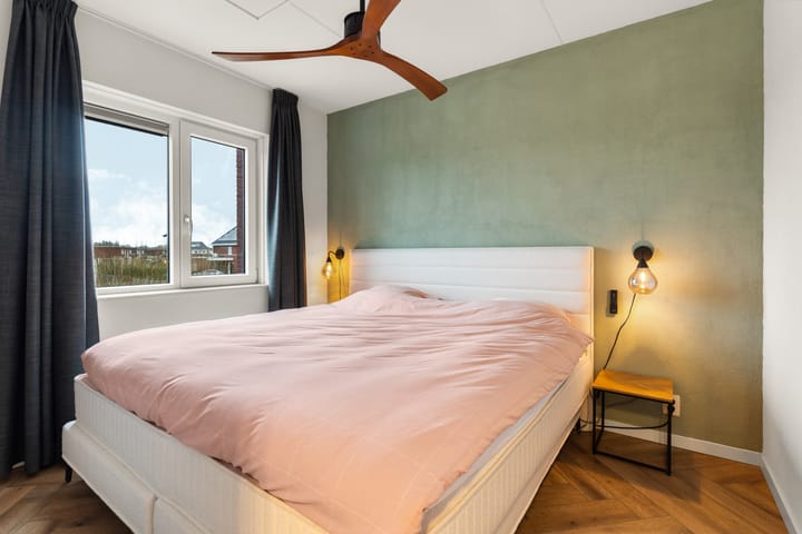 Foto 26 van Michael Faradaystraat 82