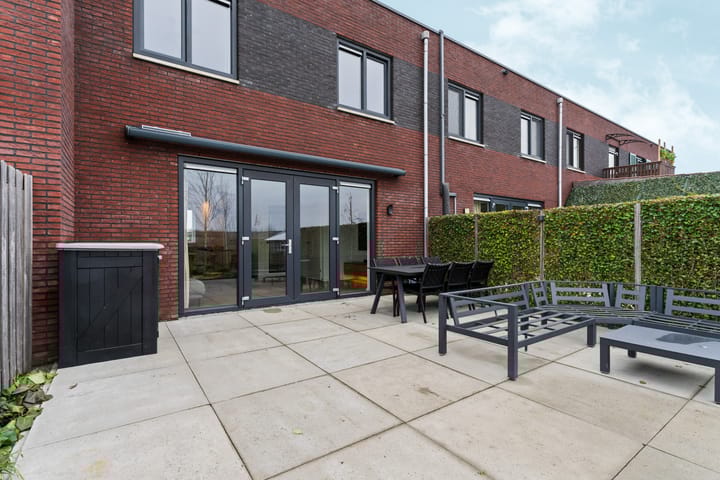 Foto 35 van Michael Faradaystraat 82