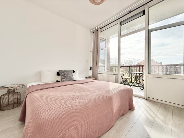 Photo 15 of Van Mourik Broekmanstraat 27-3