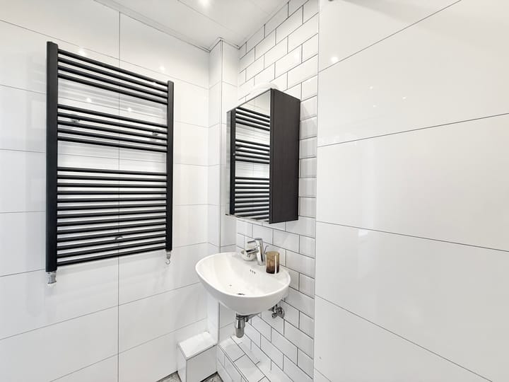 Photo 25 of Van Mourik Broekmanstraat 27-3