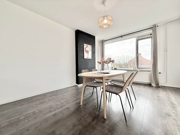 Photo 8 of Van Mourik Broekmanstraat 27-3