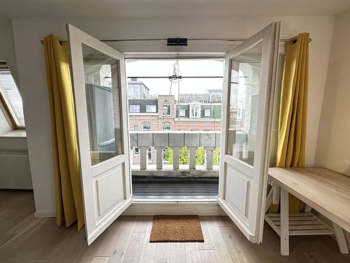 Foto 5 van Cornelis Anthoniszstraat 73-4