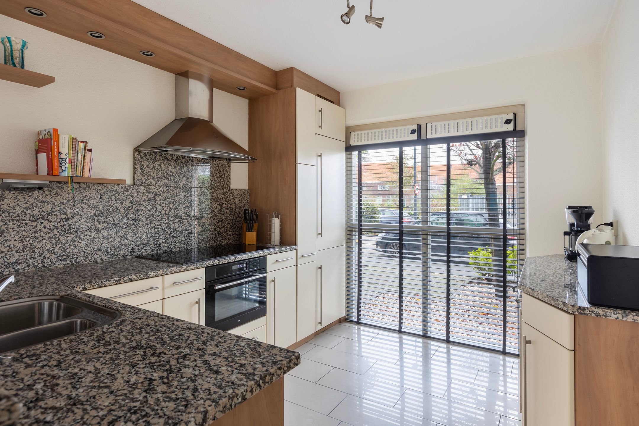 Foto 21 van P.J. Troelstraweg 125