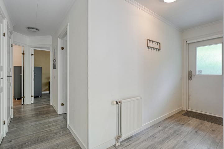 Photo 8 of Witteveen 2-N19