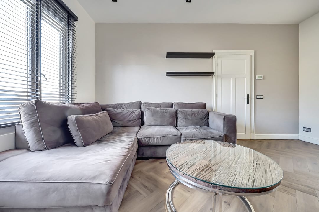 Photo 2 of Burgemeester van der Veldestraat 4