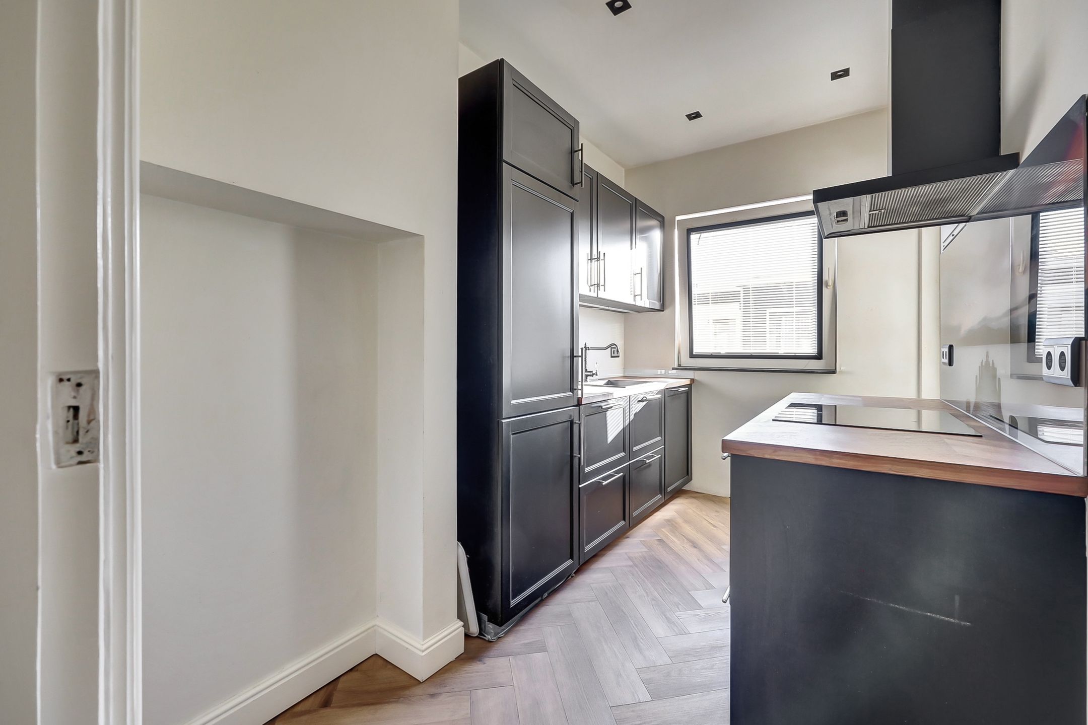 Photo 3 of Burgemeester van der Veldestraat 4