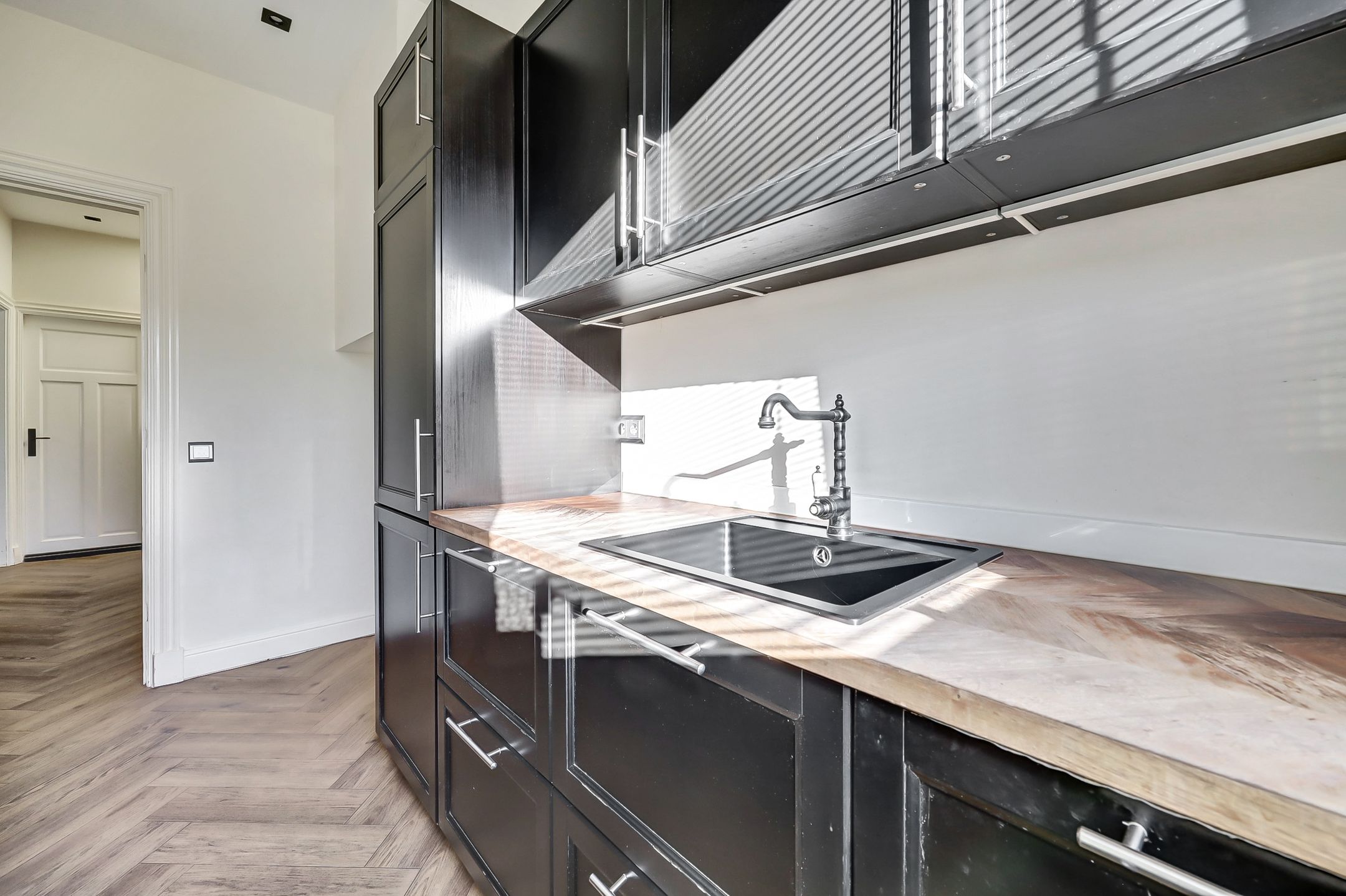 Photo 18 of Burgemeester van der Veldestraat 4