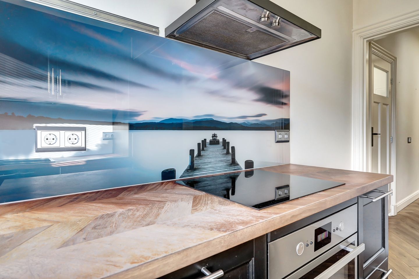 Photo 19 of Burgemeester van der Veldestraat 4