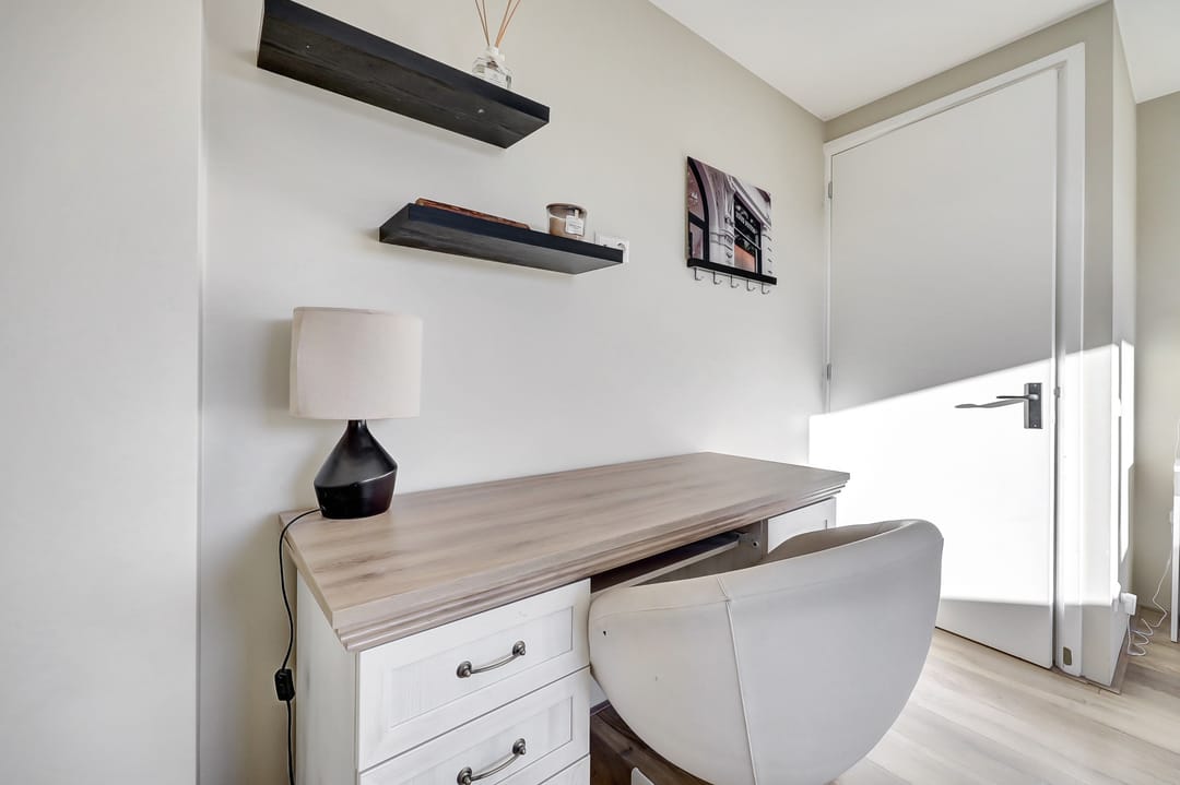 Photo 32 of Burgemeester van der Veldestraat 4