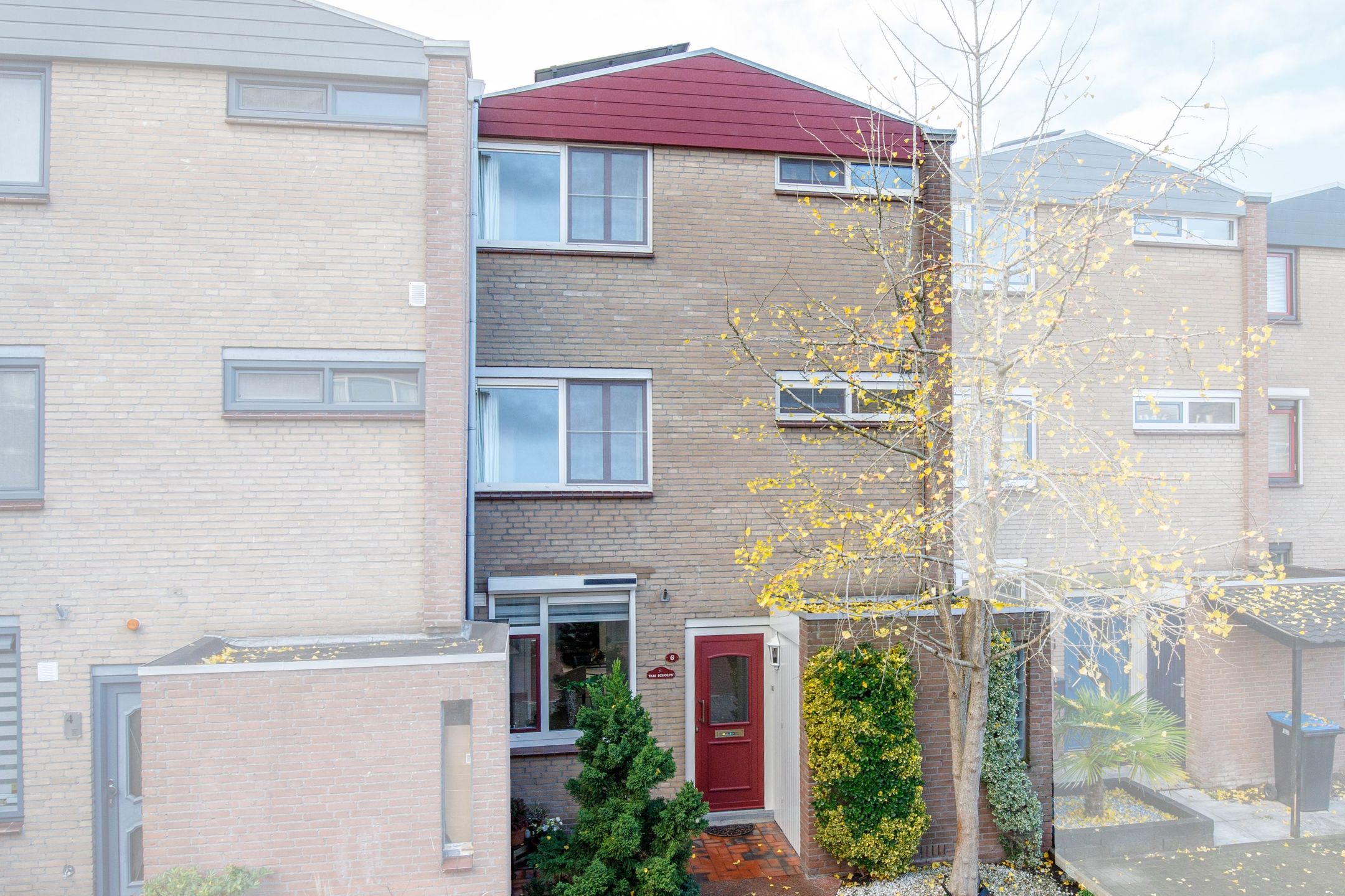 Buying a house in The Netherlands., Linnaeushof 6