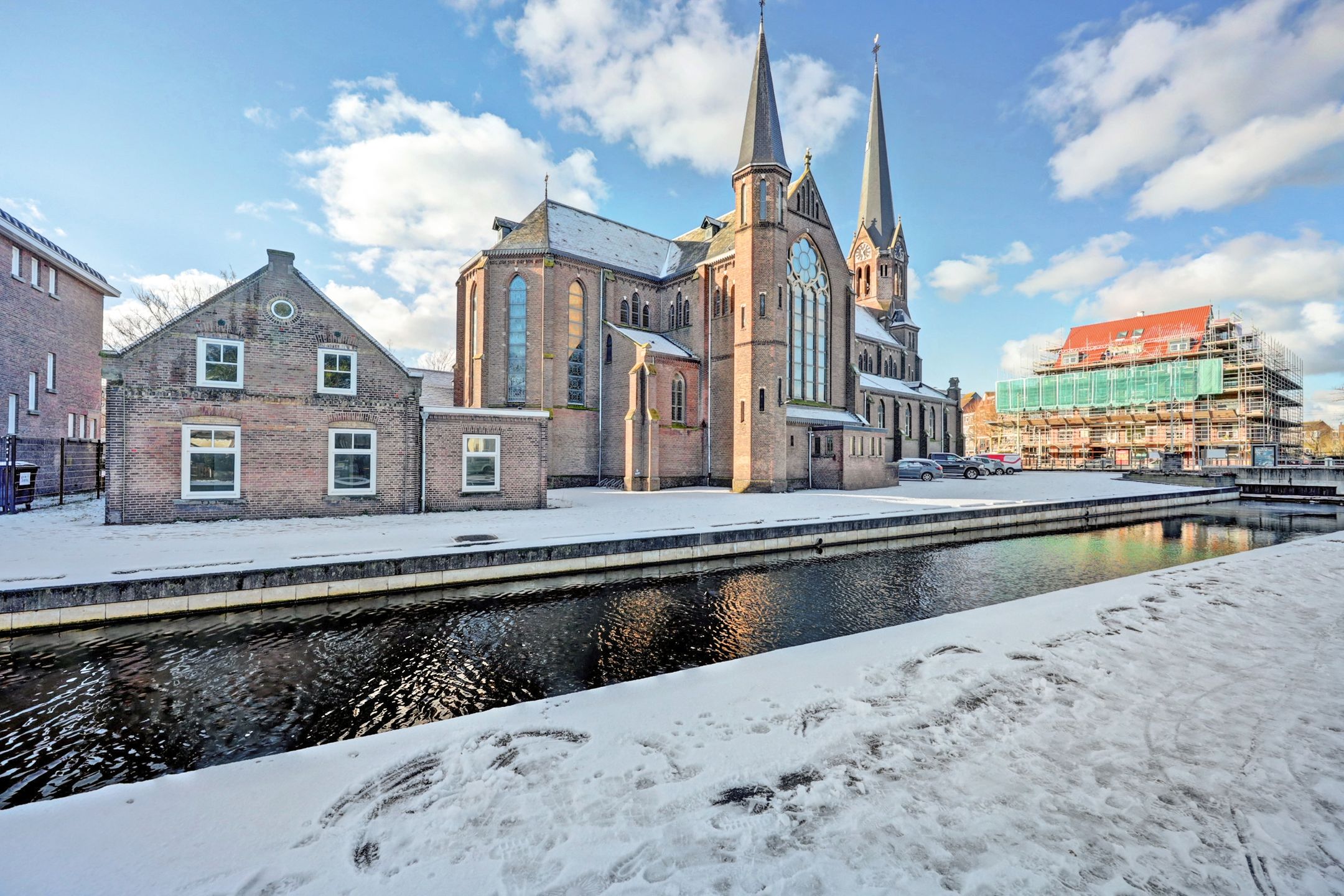 Photo 45 of Burgemeester van der Veldestraat 4