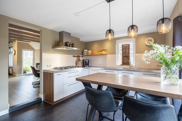 Foto 17 van Hoofdweg 211