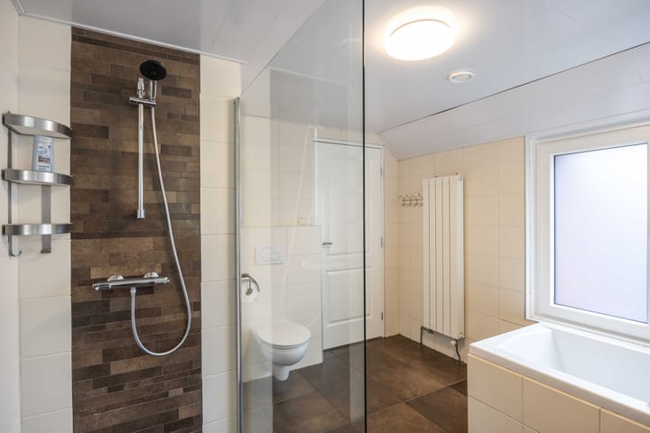 Foto 30 van Hoofdweg 211