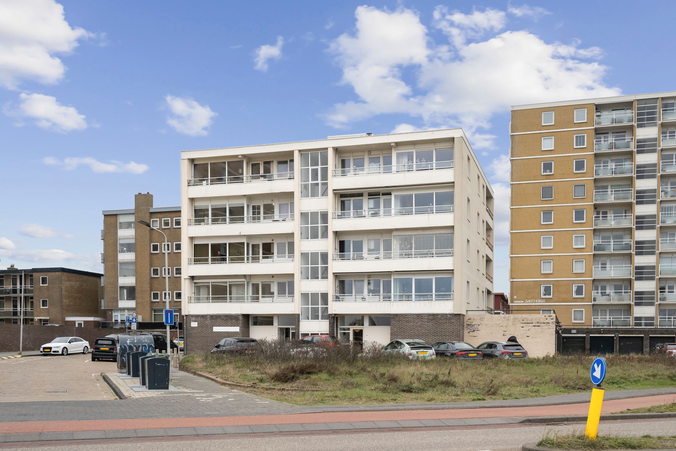 Buying a house in The Netherlands., Burgemeester van Alphenstraat 59-F13