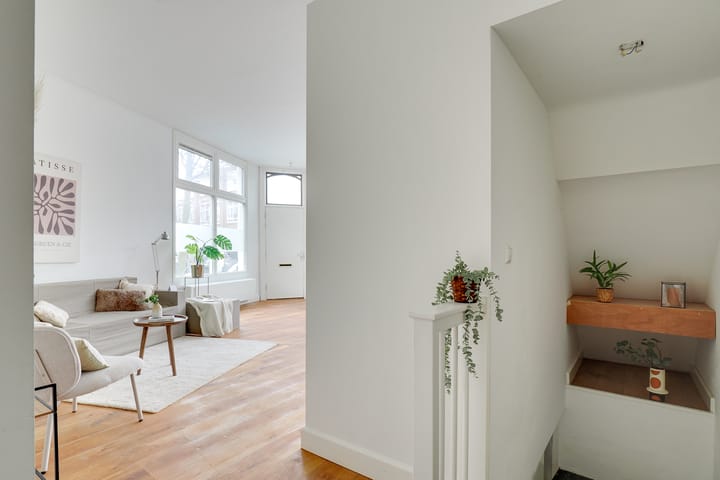 Photo 9 of Johannes Camphuysstraat 47