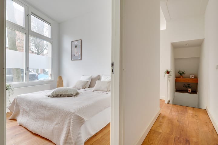 Photo 13 of Johannes Camphuysstraat 47