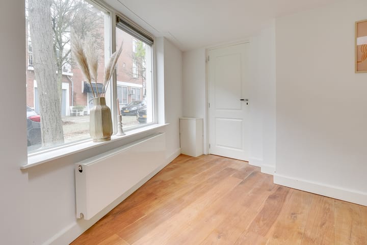 Photo 18 of Johannes Camphuysstraat 47