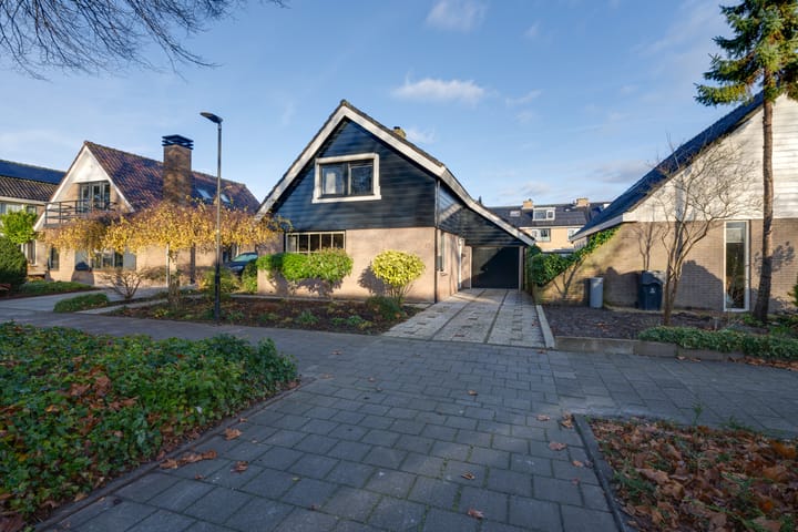 Photo 2 of van Goghstraat 17