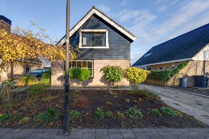 Photo 4 of van Goghstraat 17