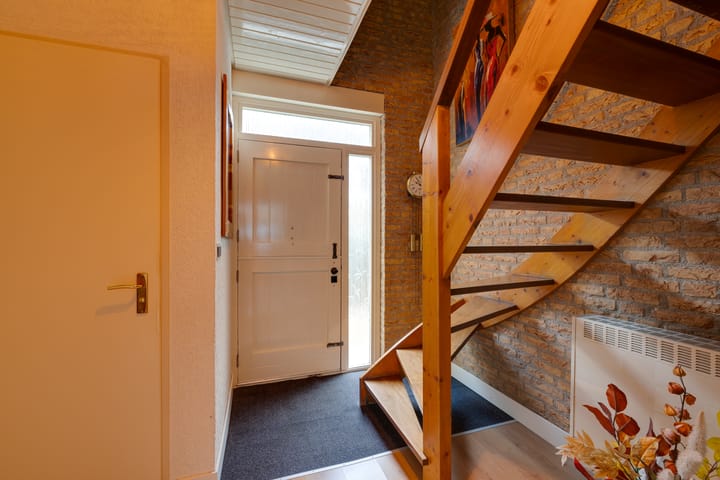 Photo 7 of van Goghstraat 17