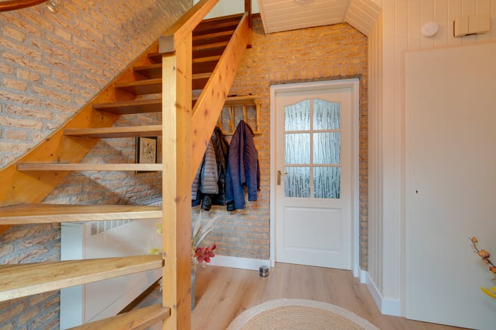 Photo 8 of van Goghstraat 17