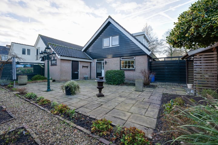 Photo 31 of van Goghstraat 17