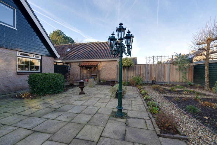 Photo 33 of van Goghstraat 17