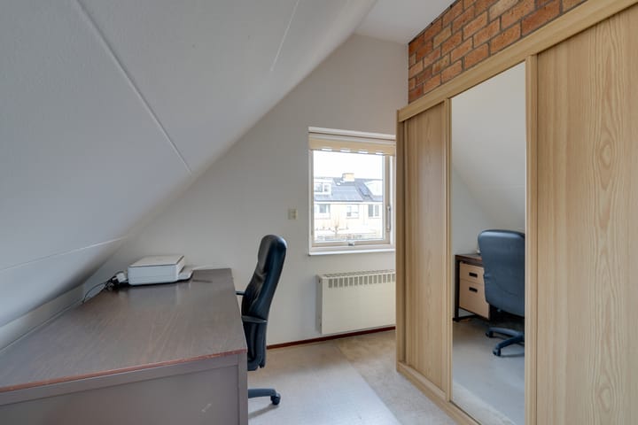 Photo 41 of van Goghstraat 17