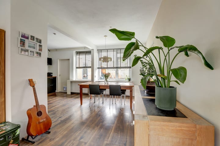 Photo 14 of Molefinne 25