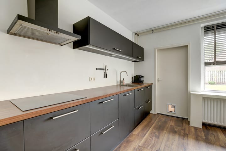 Photo 16 of Molefinne 25